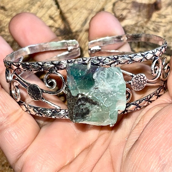 Translucent Green Rough Fluorite Cuff - Picture 6 of 8